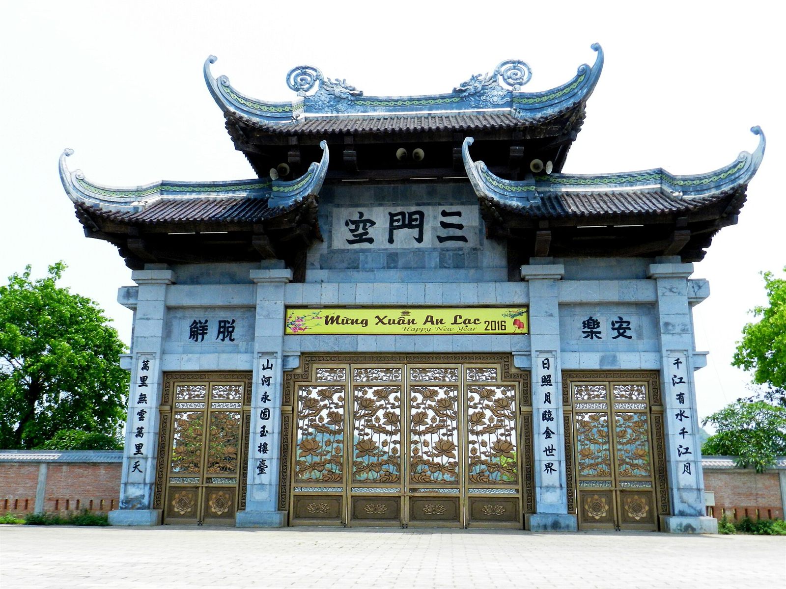 chùa Bái Đính — Main Gate, Bai Dinh Pagoda