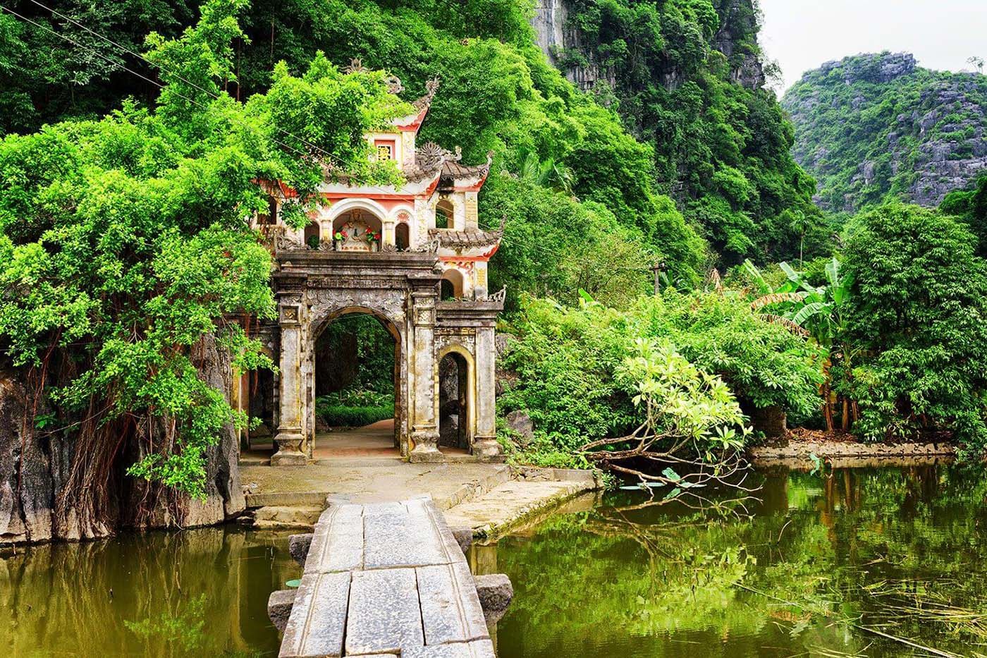 Chùa Bích Động, Ninh Bình