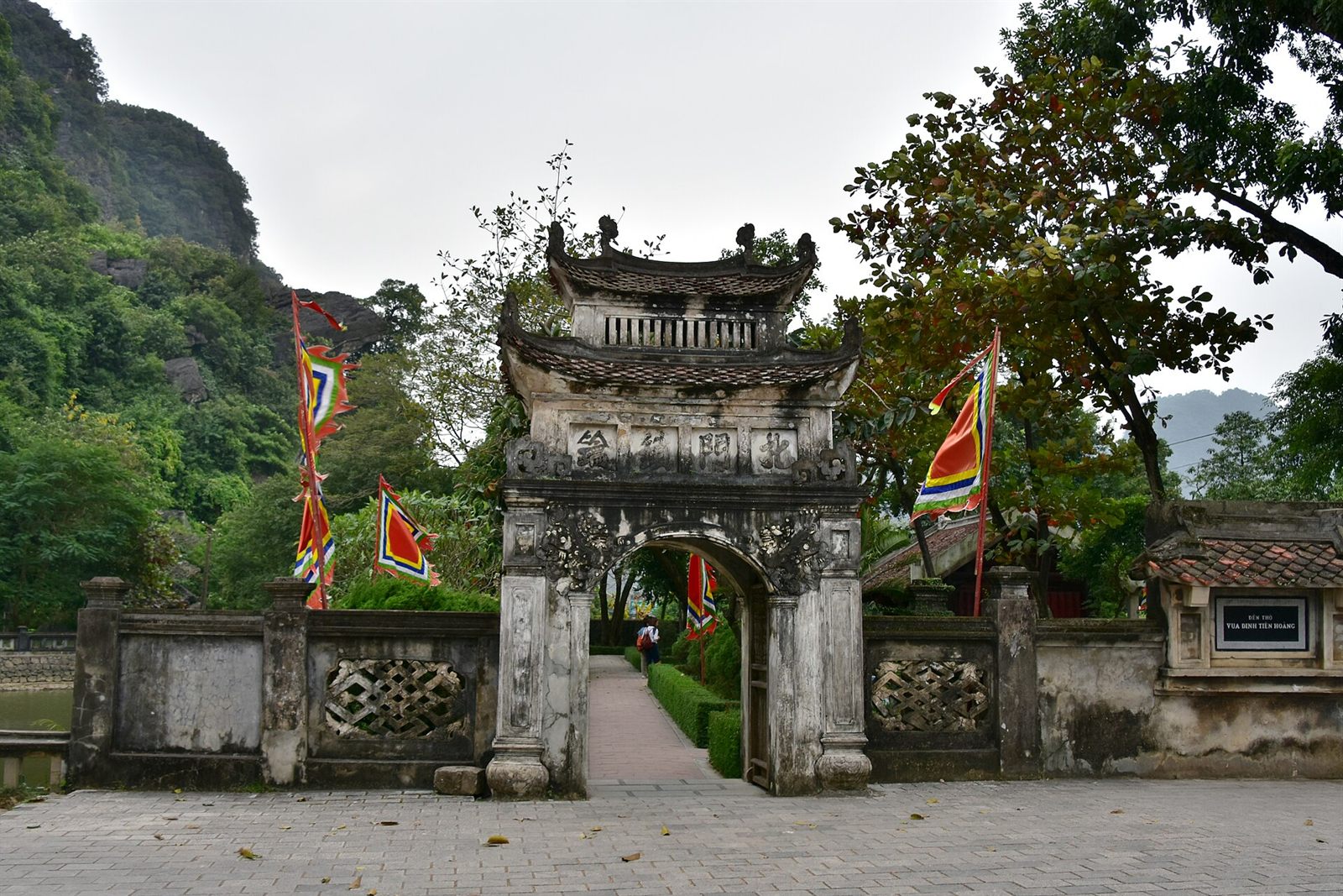 Cố đô Hoa Lư — Ancient capital of Hoa Lu, 10th century (1)