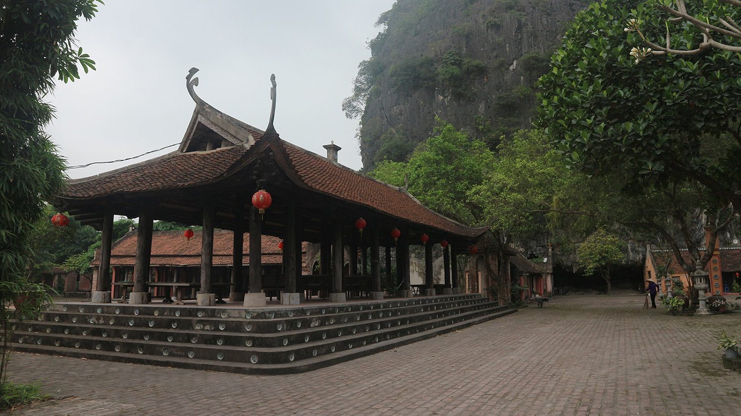 Cố Viên Lầu, Ninh Bình