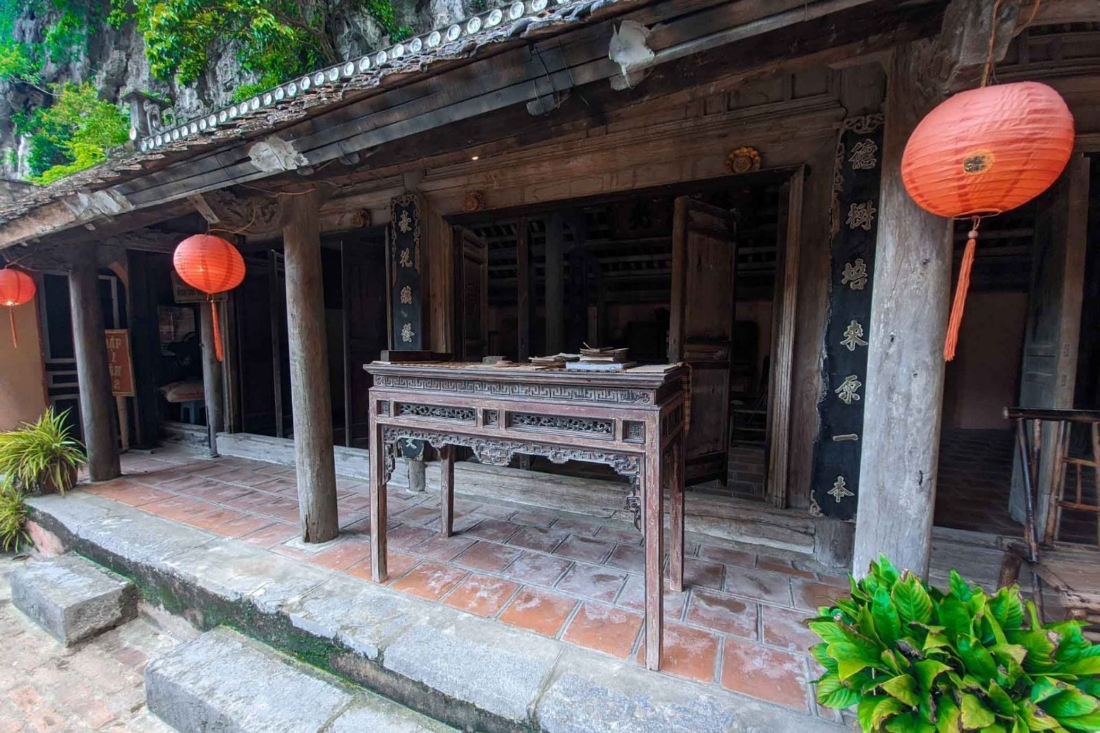 Cố Viên Lầu, Ninh Bình