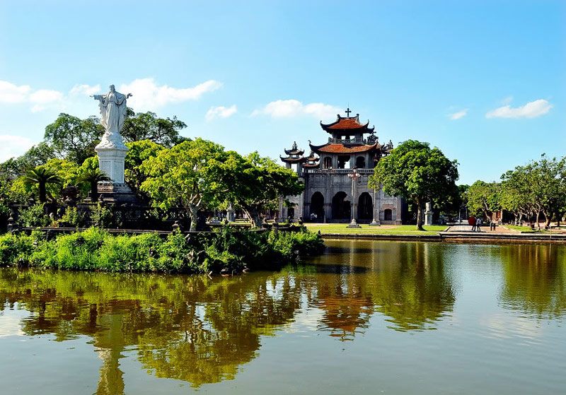 Vùng Kim Sơn (Phát Diệm – làng nghề cói – biển), Ninh Bình