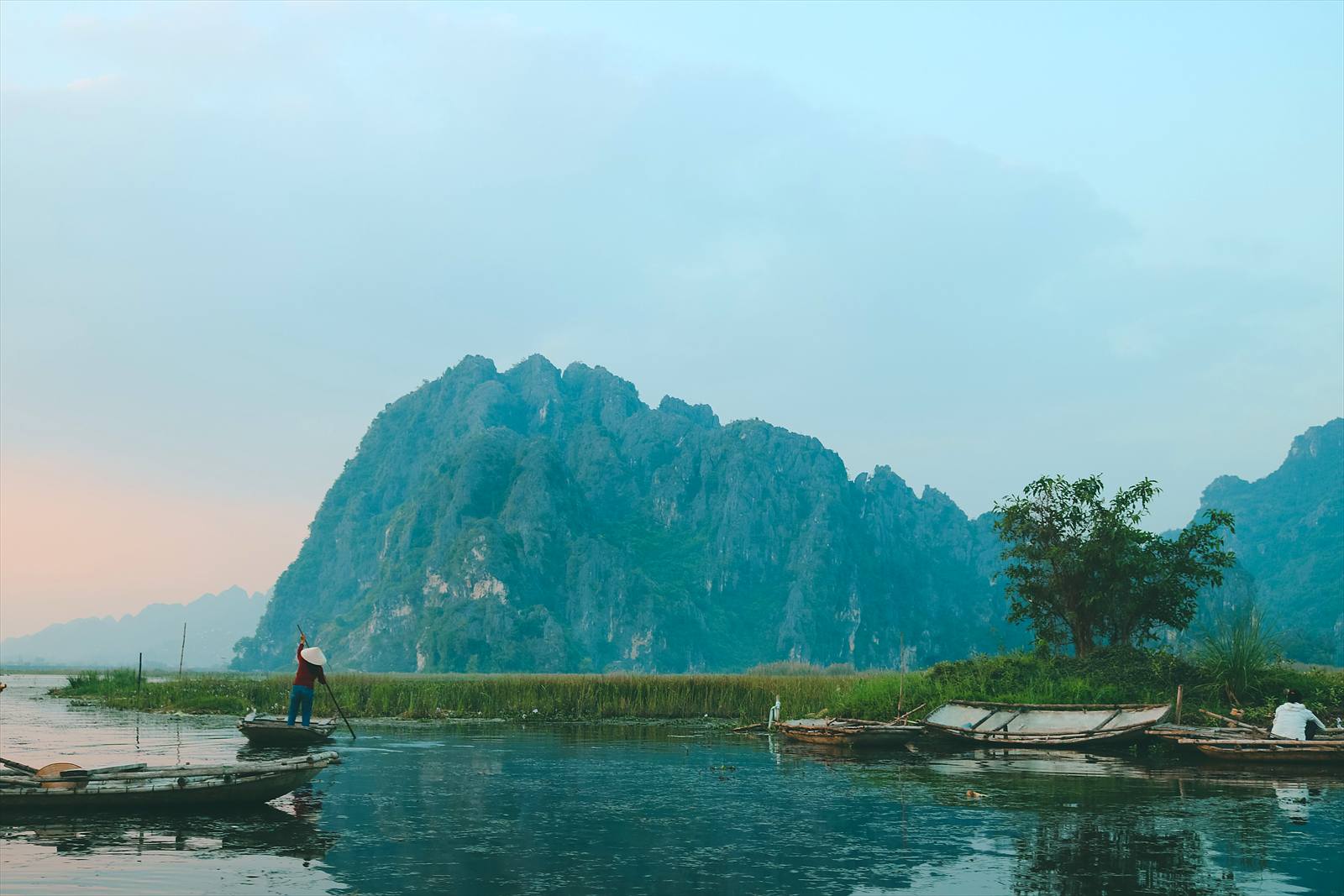 Đầm Vân Long — vịnh không sóng và voọc mông trắng