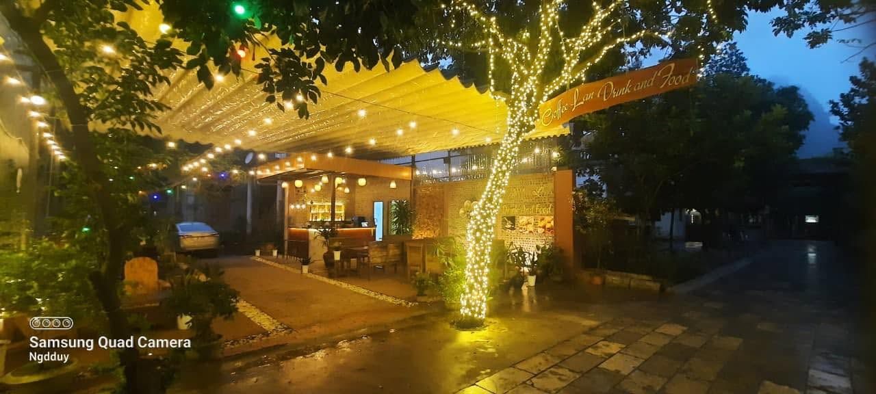 Coffee Lan – Drink and Food — không gian (ảnh từ fanpage Coffee Lan - Drink and Food)