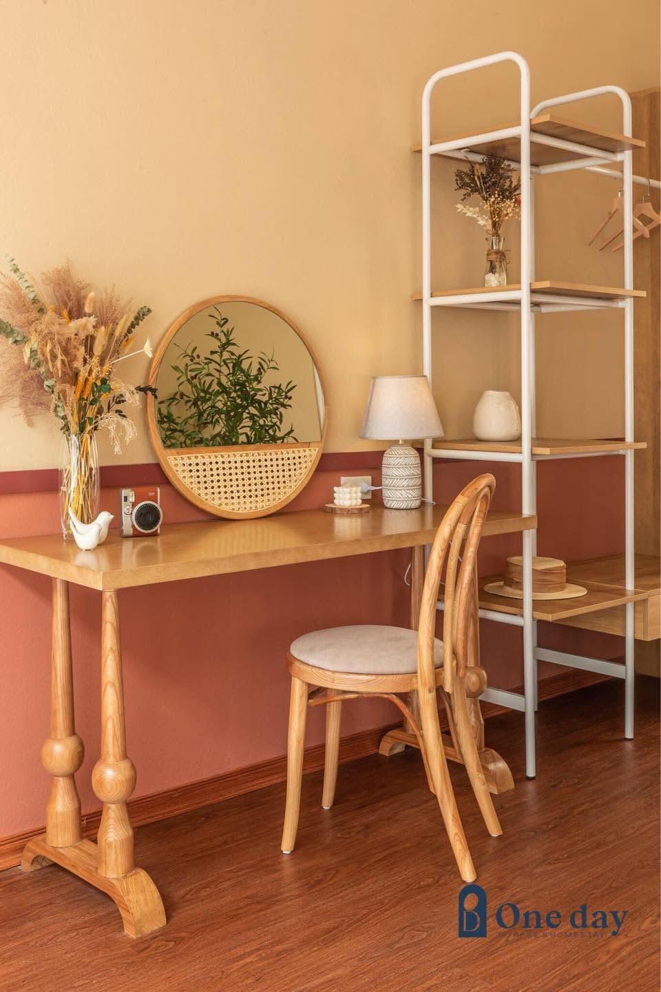 One Day Coffee and Homestay — góc ngồi (ảnh từ fanpage One Day Coffee and Homestay)
