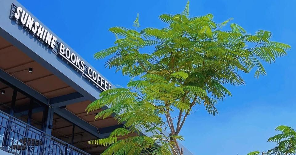 Sunshine Books Coffee — mặt tiền (ảnh từ fanpage Sunshine Books Coffee NB (5,9k theo dõi))