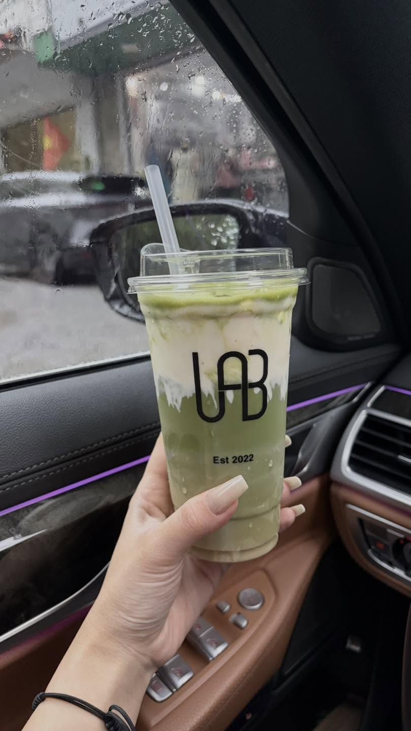 The Lab Coffee — góc ngồi (ảnh từ fanpage TheLab Coffee)