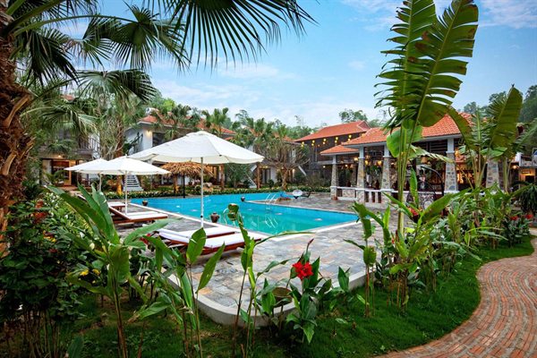 Hồ bơi ngoài trời — Bái Đính Garden Resort & Spa