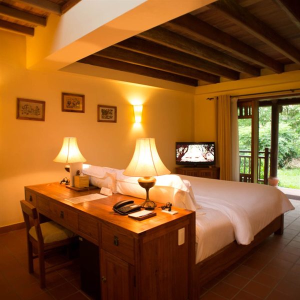Phòng King Bed — Emeralda Resort Ninh Bình