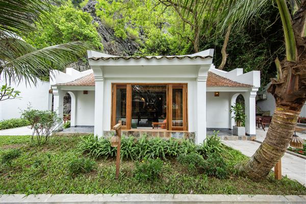 Cảnh quan trong khuôn viên — Hang Múa Ecolodge