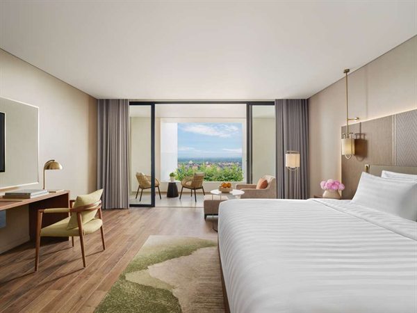 Phòng King Bed — Pullman Ninh Binh