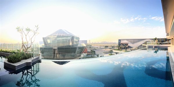 Hồ bơi vô cực tầng thượng — The Reed Hotel Ninh Bình