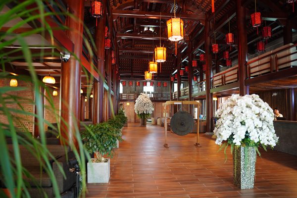 Sảnh lễ tân — Wyndham Grand Vedana Resort (Vedana Cúc Phương)